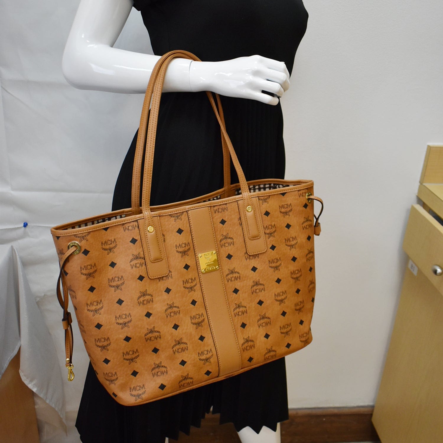 MCM Reversible Liz Visetos Shopper Tote Bag Canvas Medium
