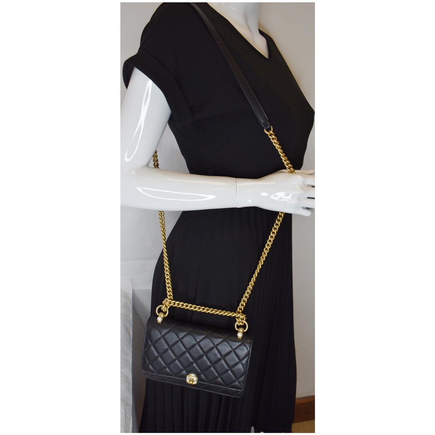 Chanel Pearl Wallet On Crossbody Bag Leather Black