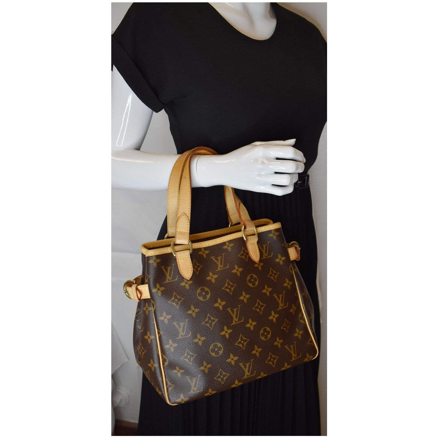 Louis Batignolles Vertical Tote Bag Canvas Monogram