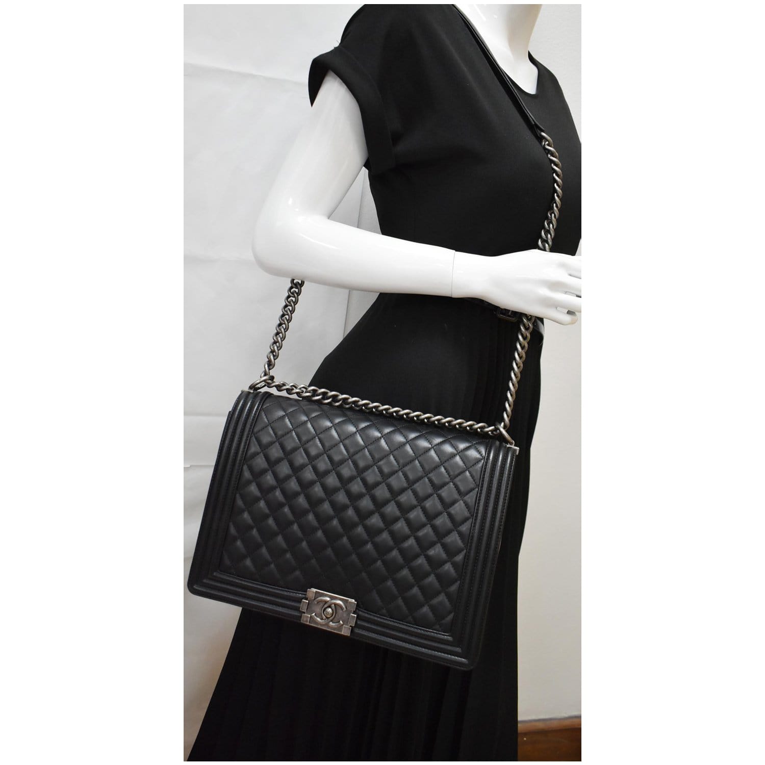 Chanel Large Boy Flap Shoulder Bag Leather Quilted