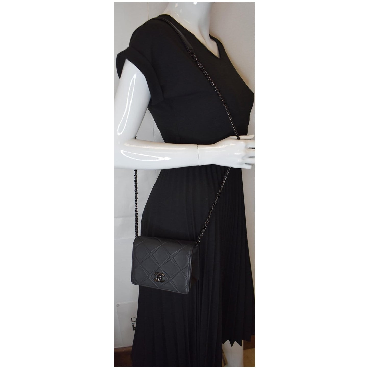 Chanel Propeller Flap Calfskin Shoulder Bag Leather Black