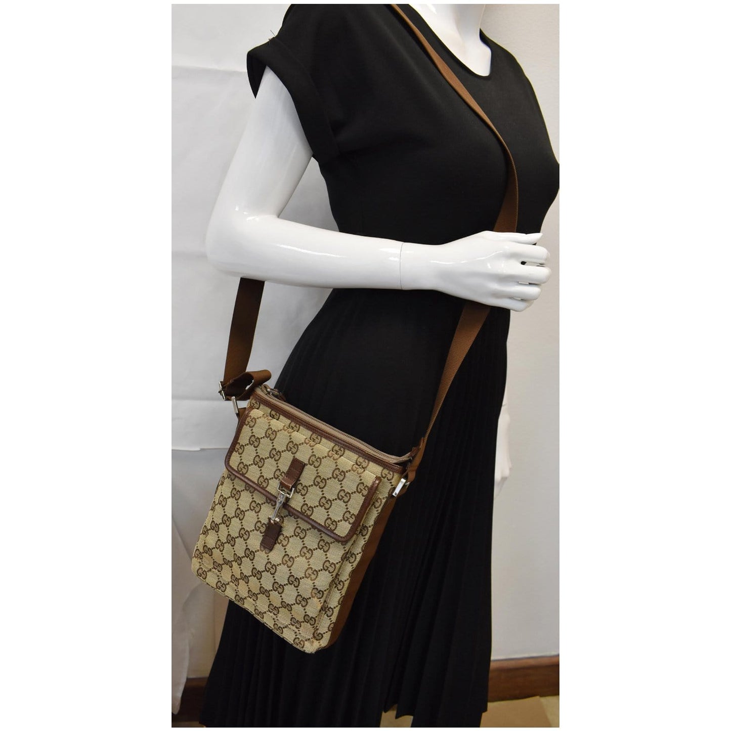 Gucci Small Messenger Bag Canvas Monogram Crossbody Bag