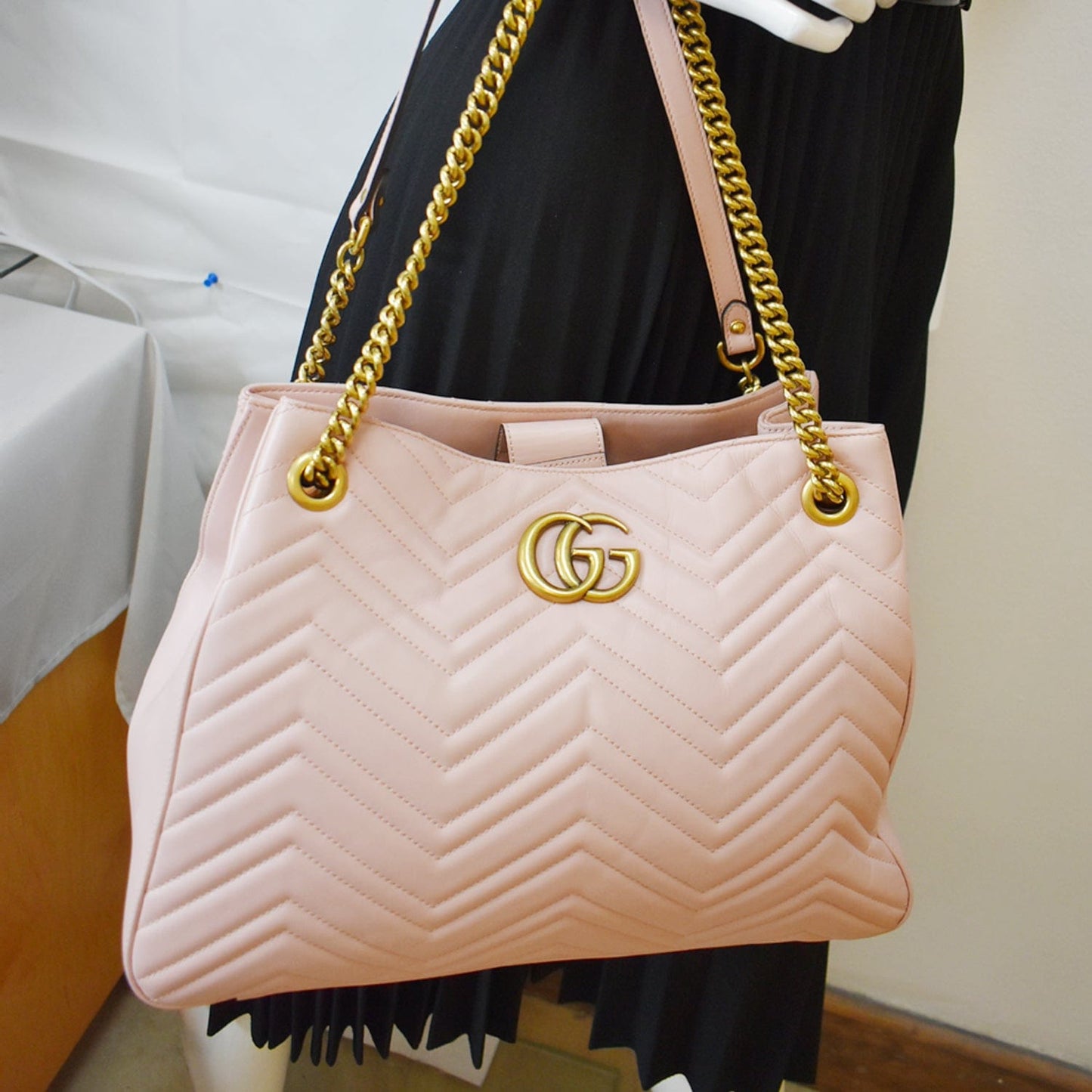 Gucci Marmont Metelasse Shoulder Bag Nude Hot Deals Leather Quilted