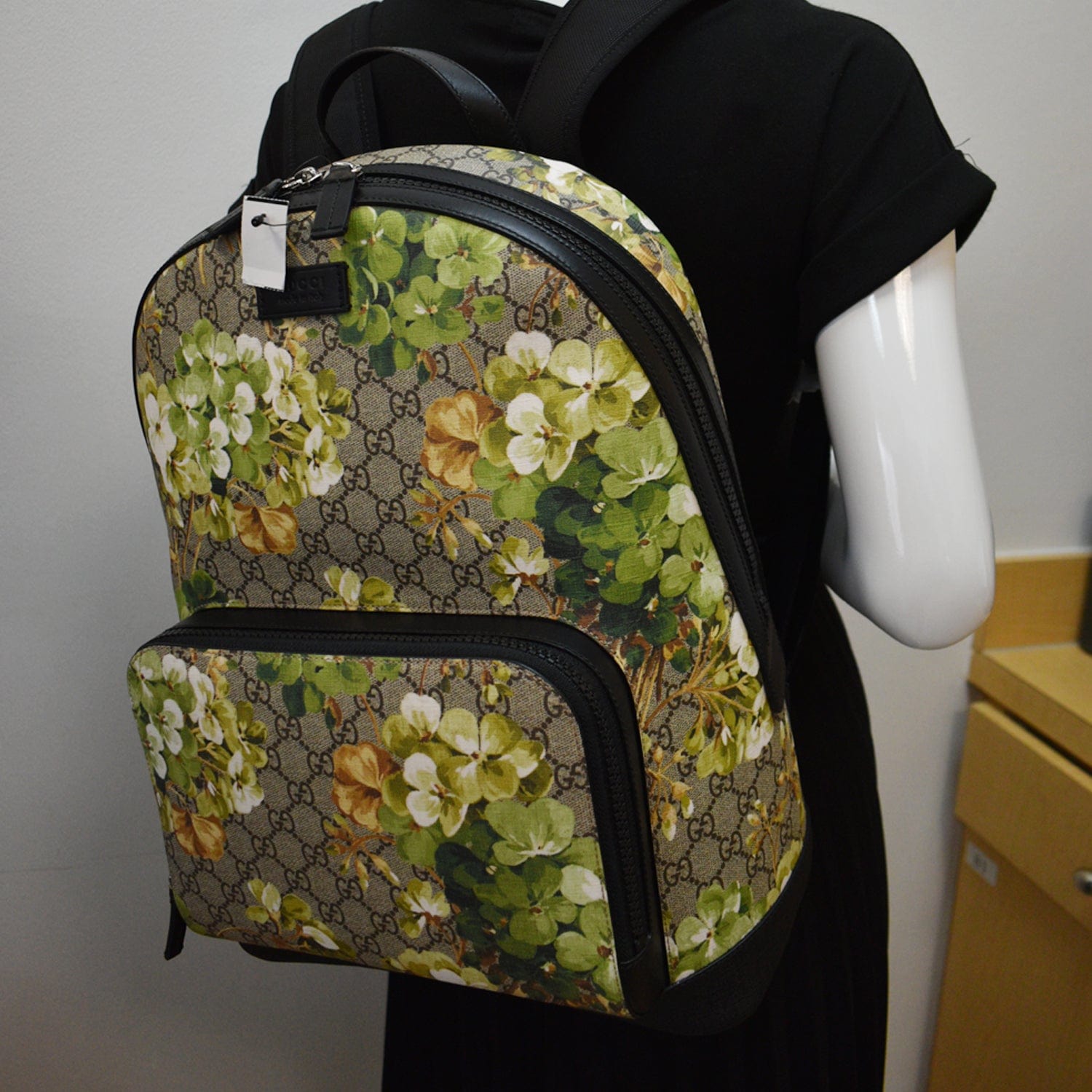Gucci Blooms Supreme Backpack Monogram Beige