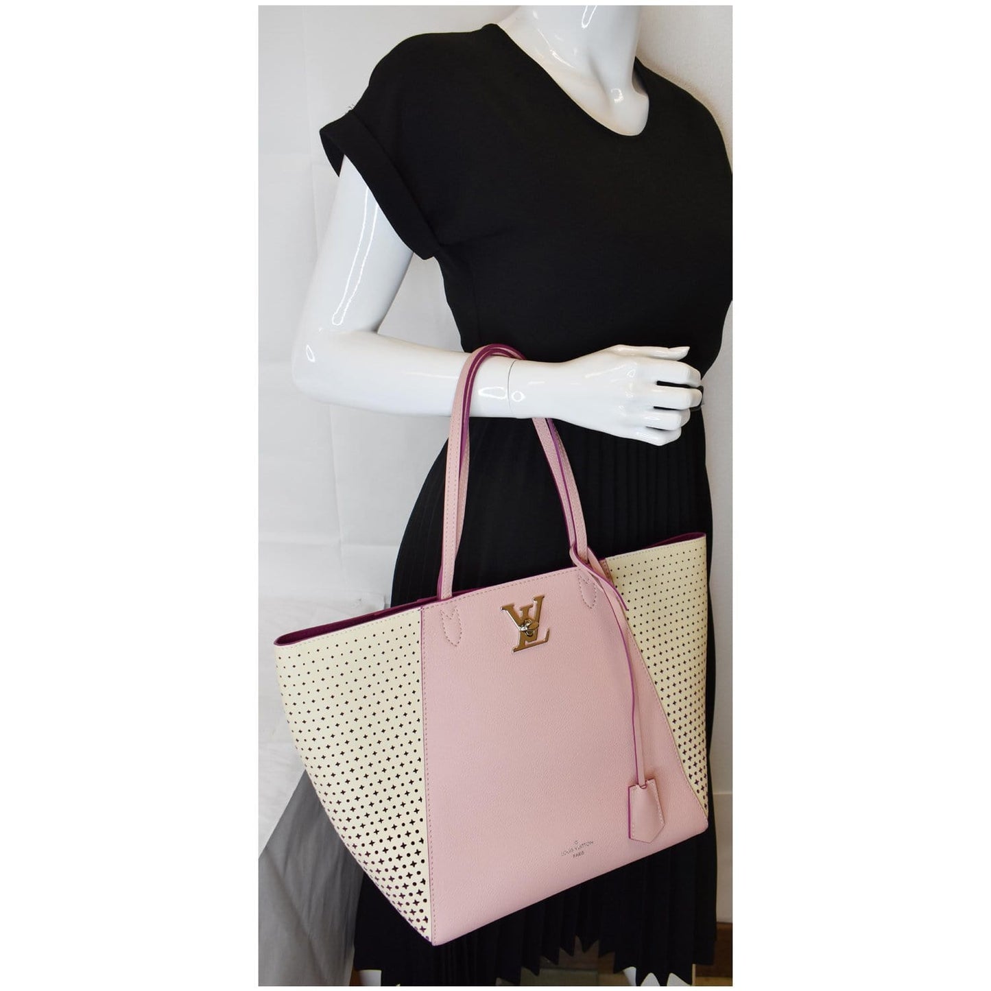 Louis Lockme Cabas Perforated Shoulder Bag Leather Pink