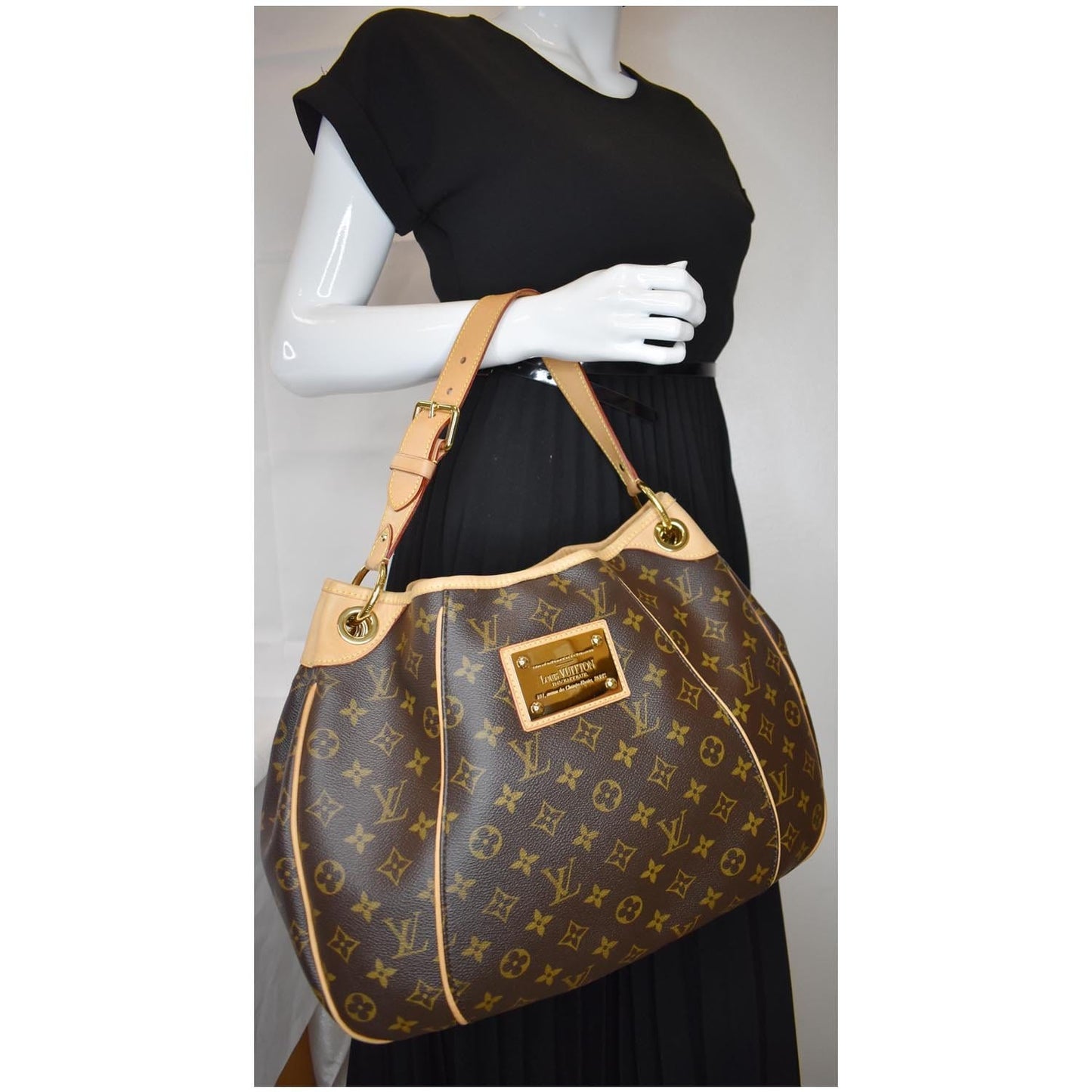 Louis Galliera Pm Shoulder Bag Canvas Monogram Brown 5