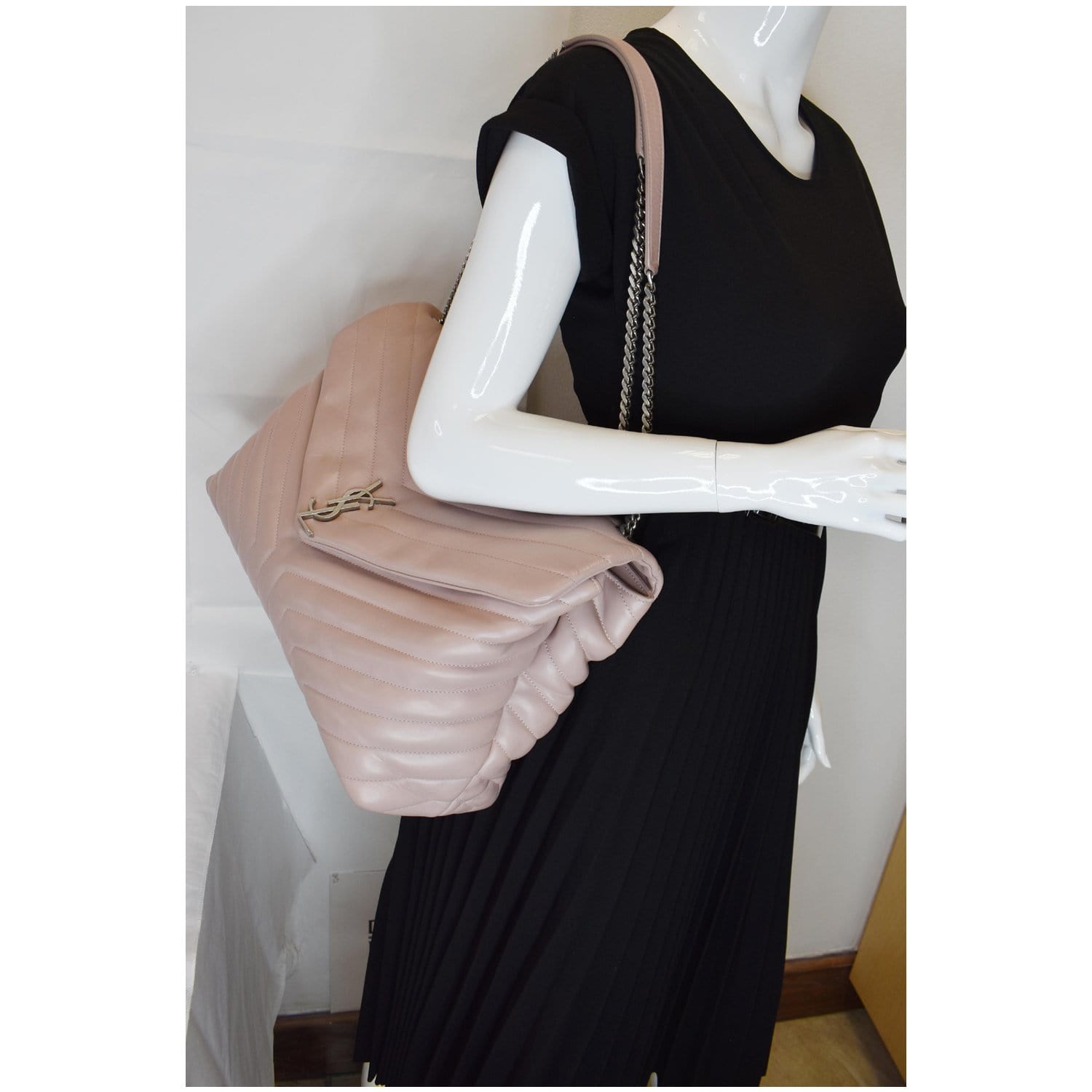 YSL Saint Laurent Saint Loulou Calfskin Chain Shoulder Bag Matelasse Pink