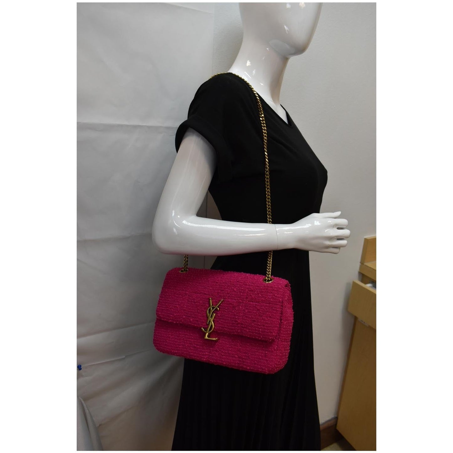 YSL Saint Laurent Saint Jamie Carre Rive Gauche Boucle Shoulder Quilted Pink Shoulder Bag