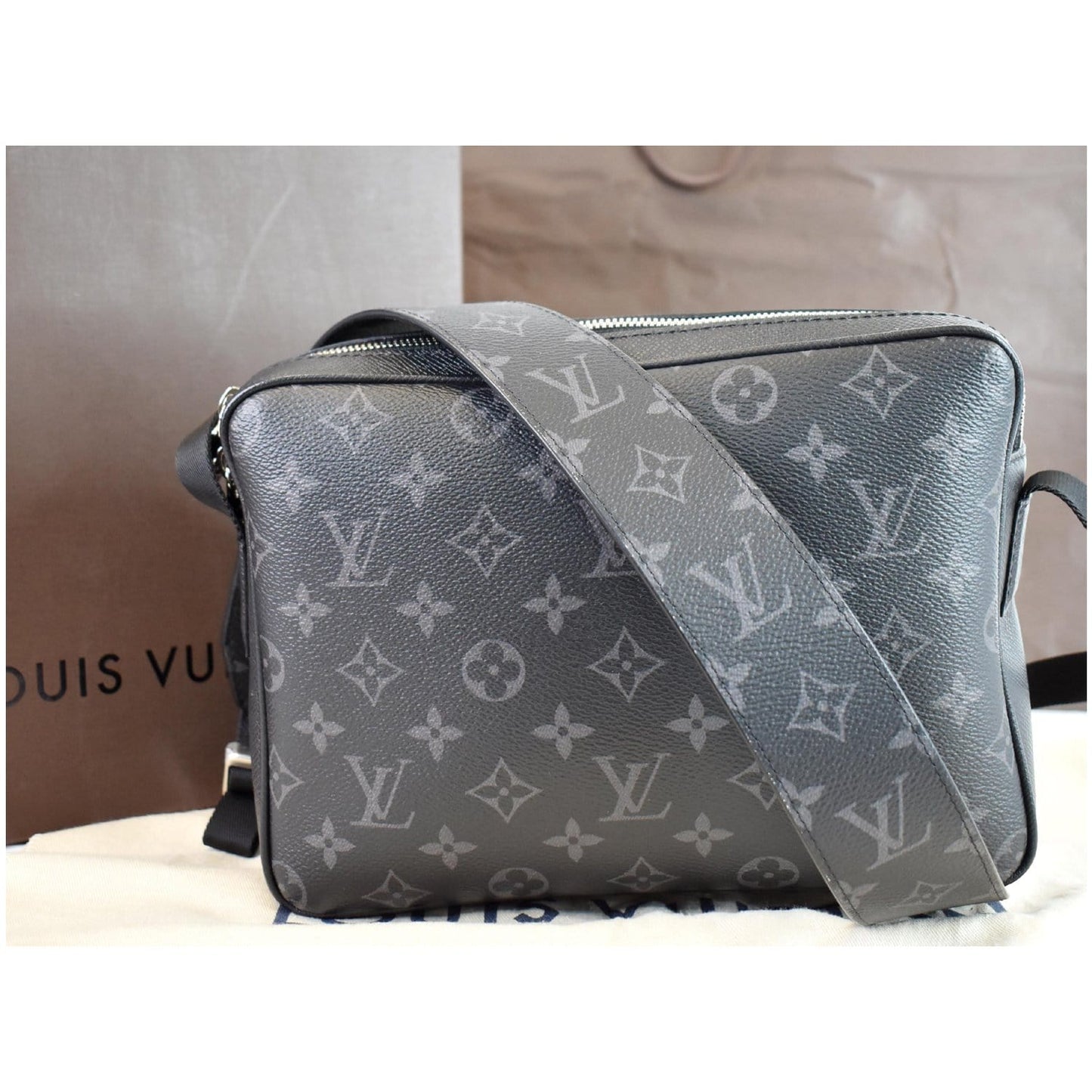Louis Outdoor Messenger Eclipse Crossbody Bag Canvas Black