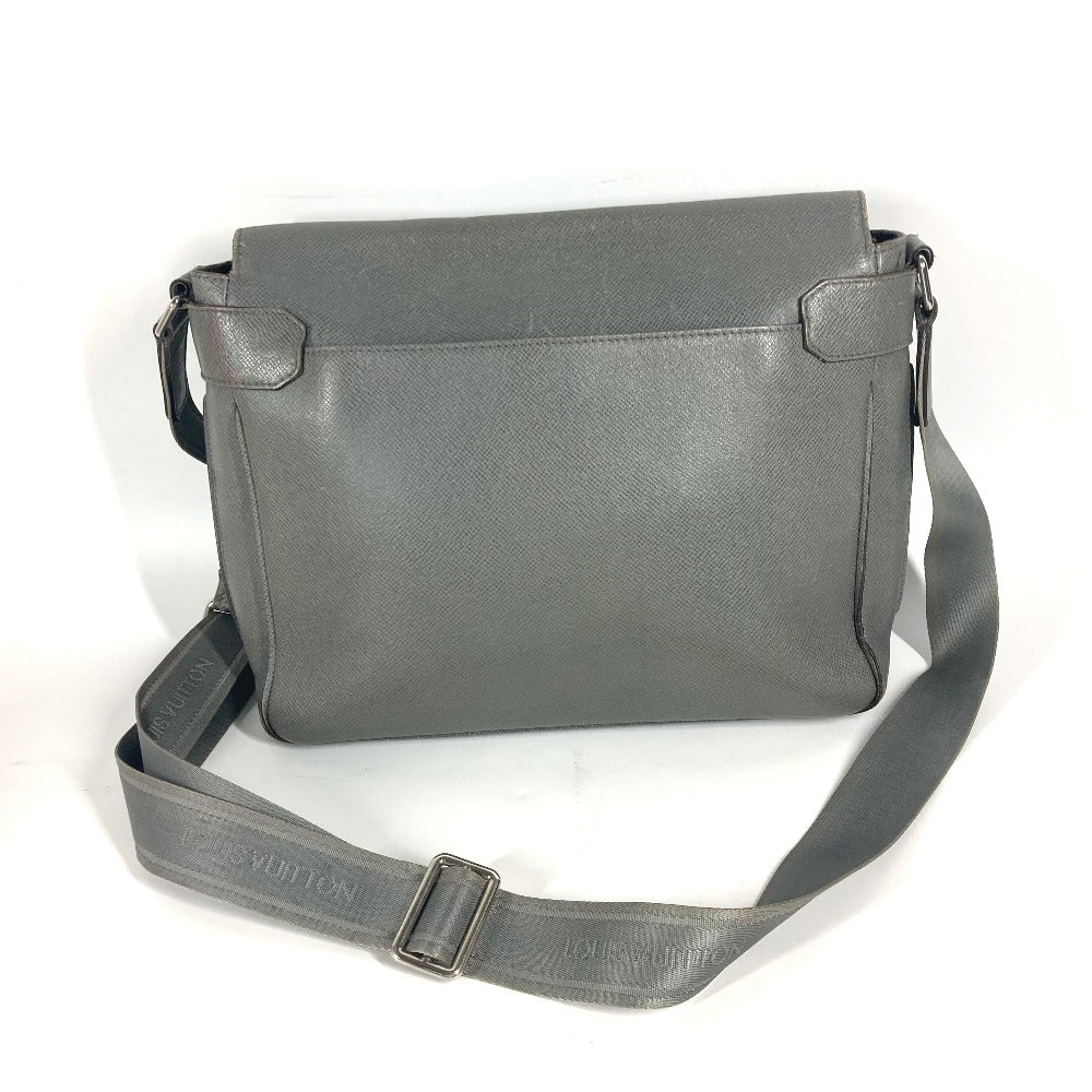 Louis Vuitton M32623 Taiga Roman MM Leather Gray Shoulder Bag