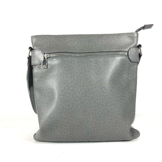Louis Vuitton M32630 Taiga Sasha Leather Gray Shoulder Bag