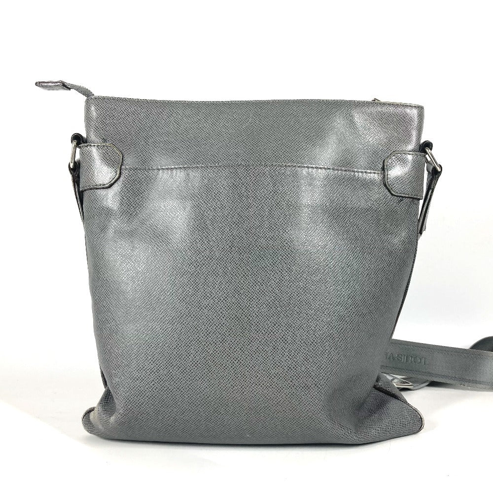 Louis Vuitton M32630 Taiga Sasha Leather Gray Shoulder Bag
