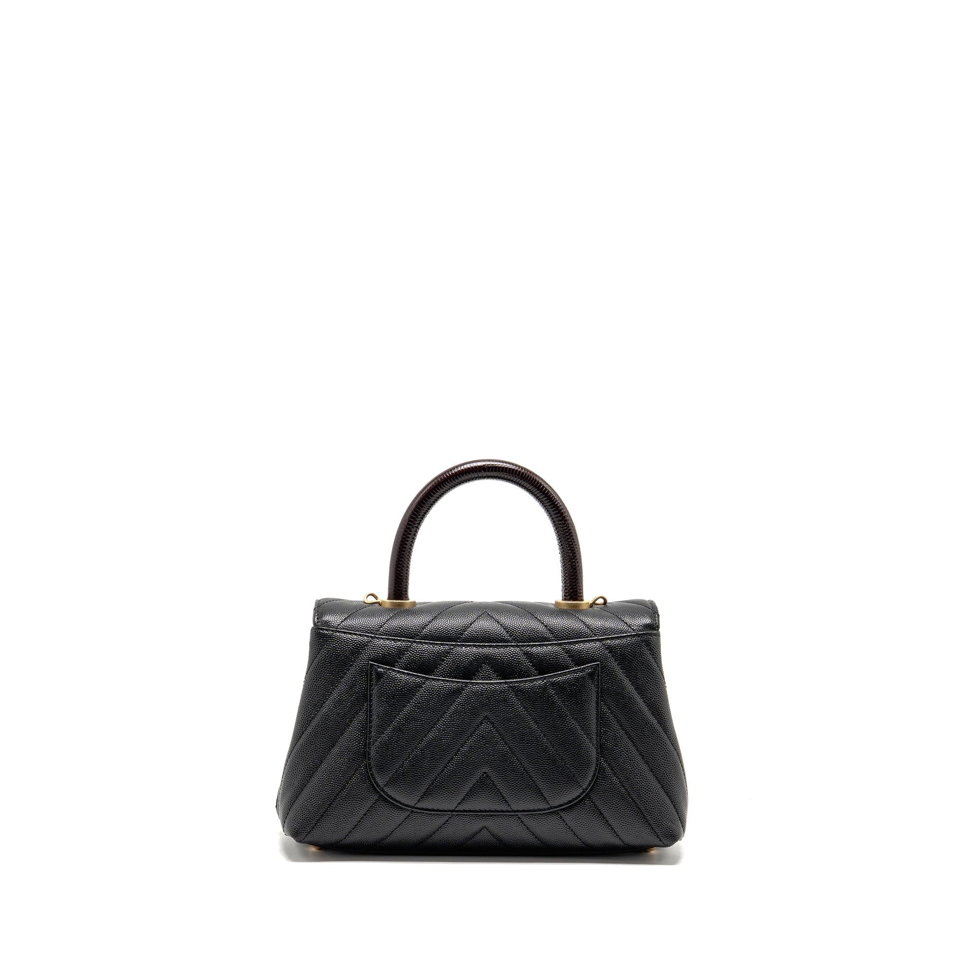 Chanel coco handle lizard embossed handle chevron Black Small Handbag
