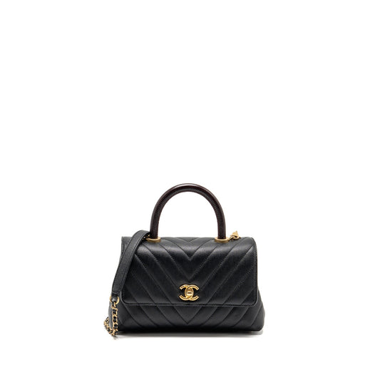 Chanel coco handle lizard embossed handle chevron Black Small Handbag