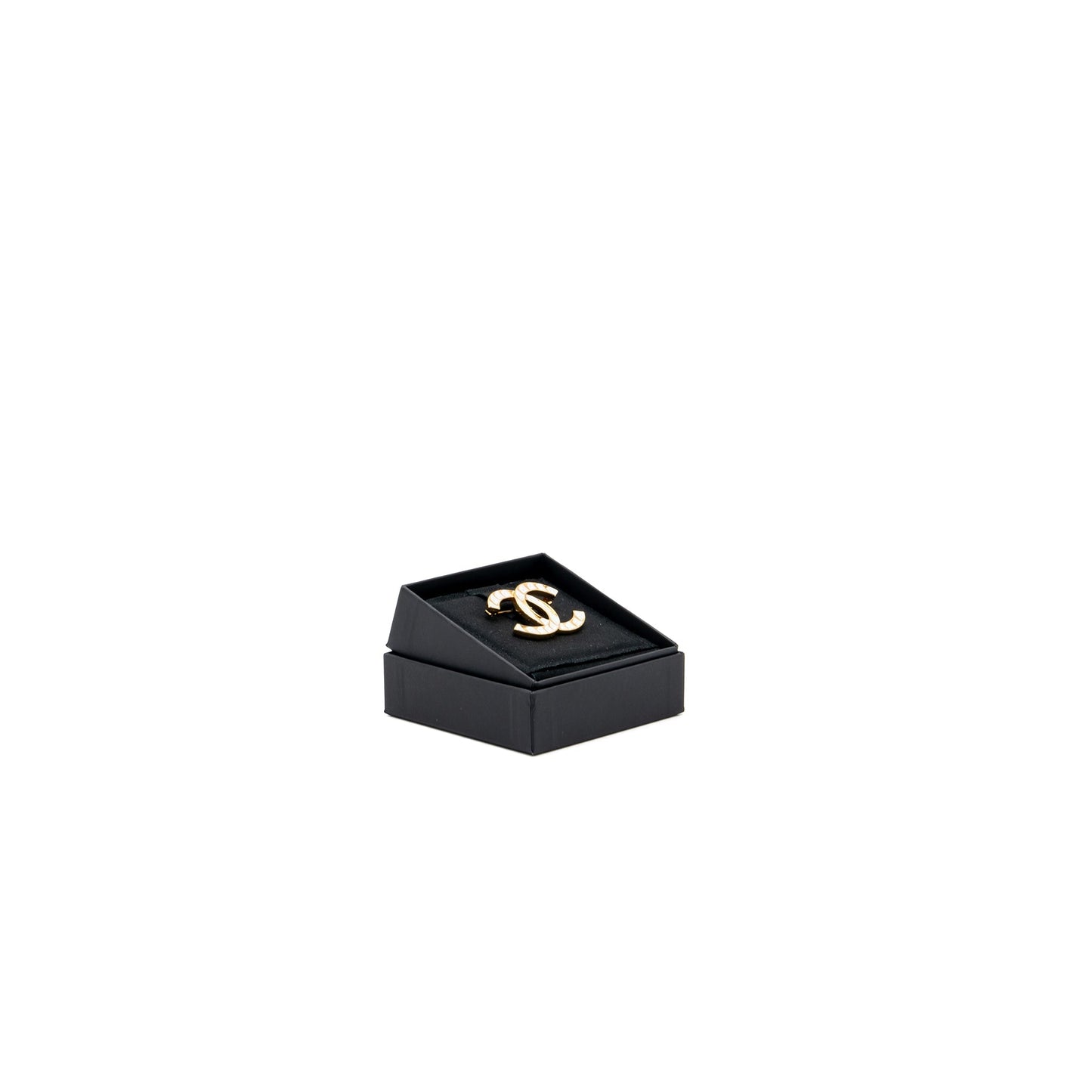 Chanel CC logo brooch tone Gold Ivory Handbag