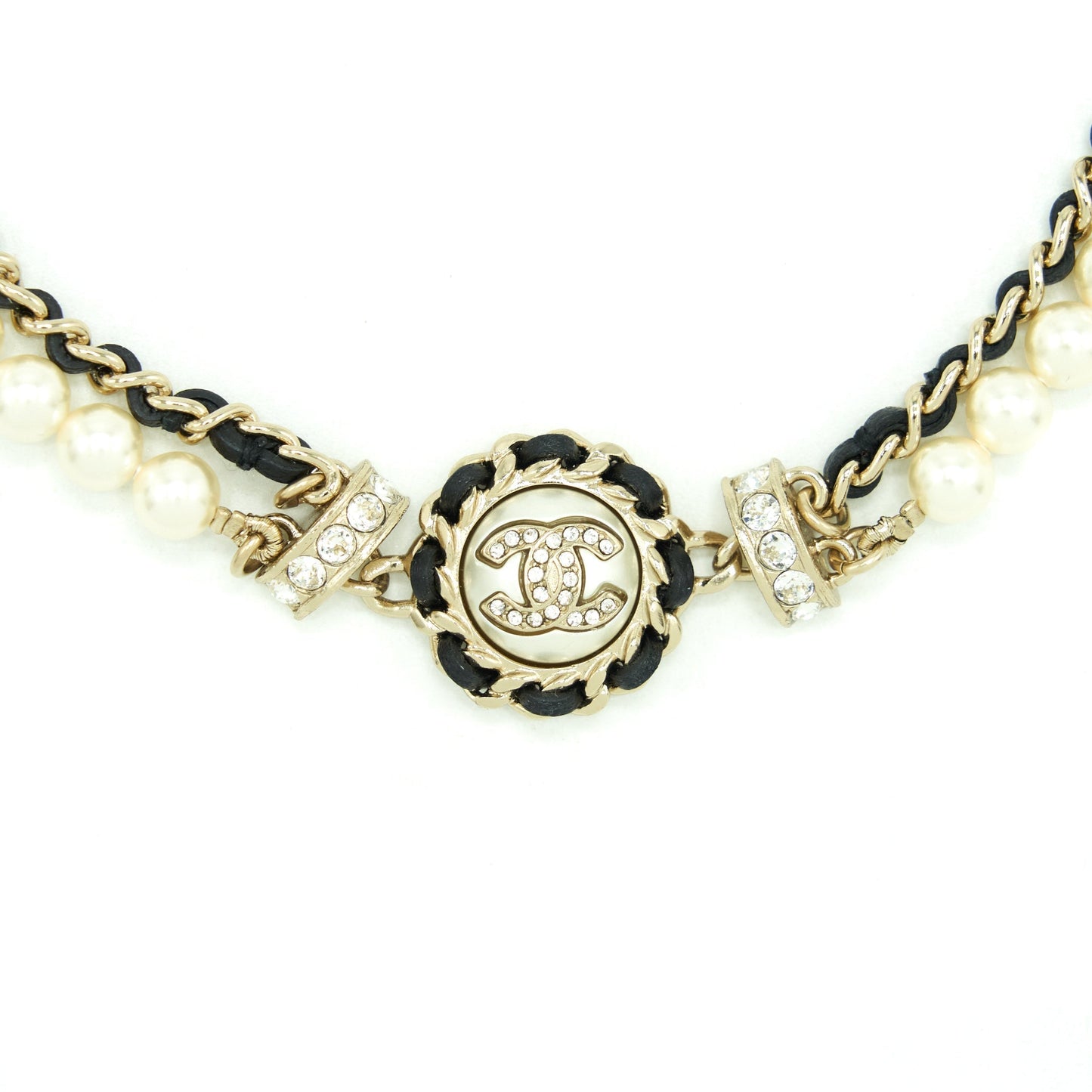 Chanel 21K Pearl Choker Light Tone Gold Handbag