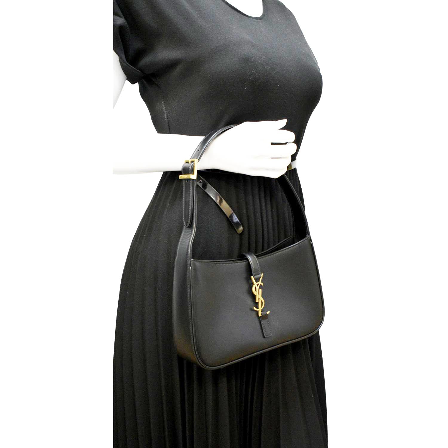 YSL Saint Laurent Saint Le Satchel Bag Leather Black Travel Bag A 7