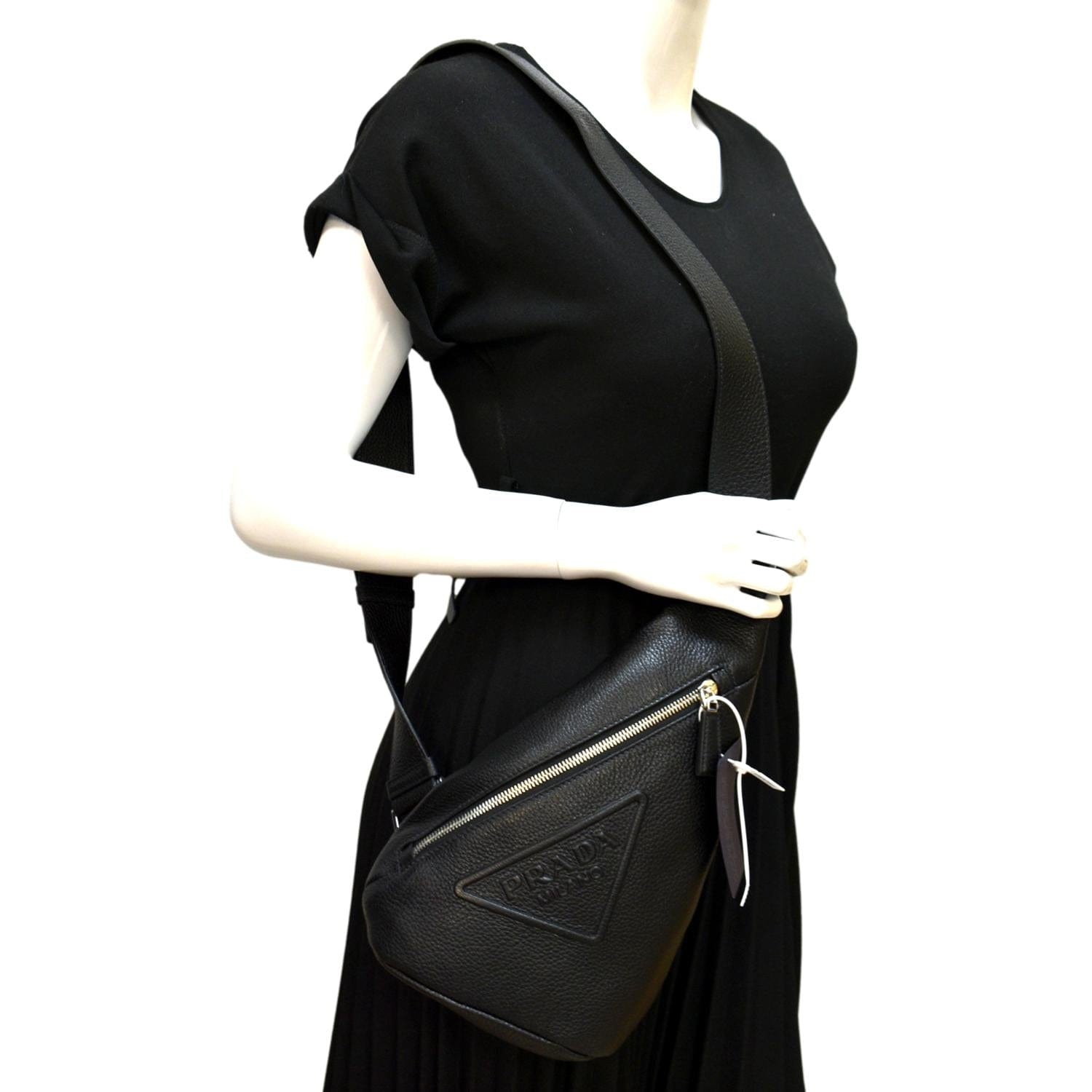 Triangle Sling Shoulder Bag Leather Black
