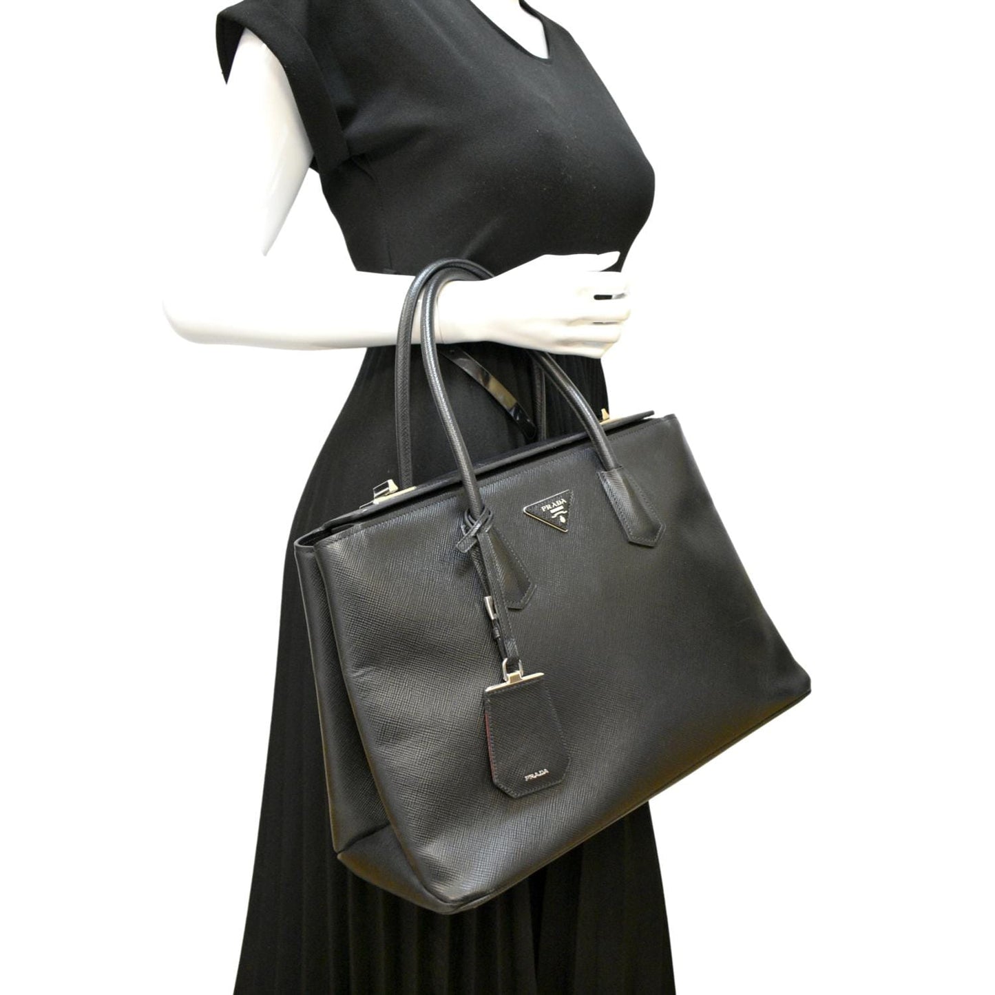 Prada Turnlock Cuir Shoulder Bag Leather Saffiano Black