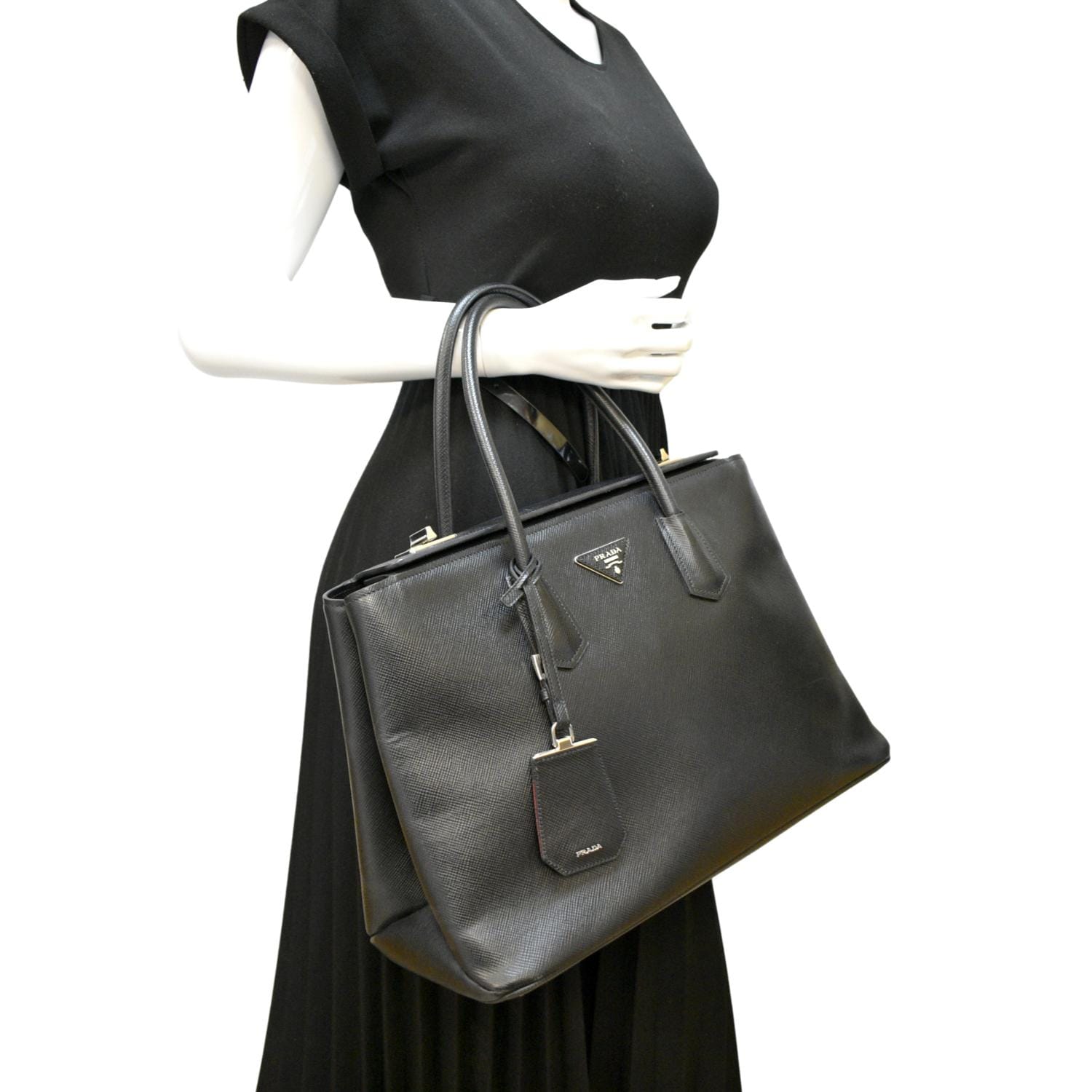 Prada Turnlock Cuir Shoulder Bag Leather Saffiano Black