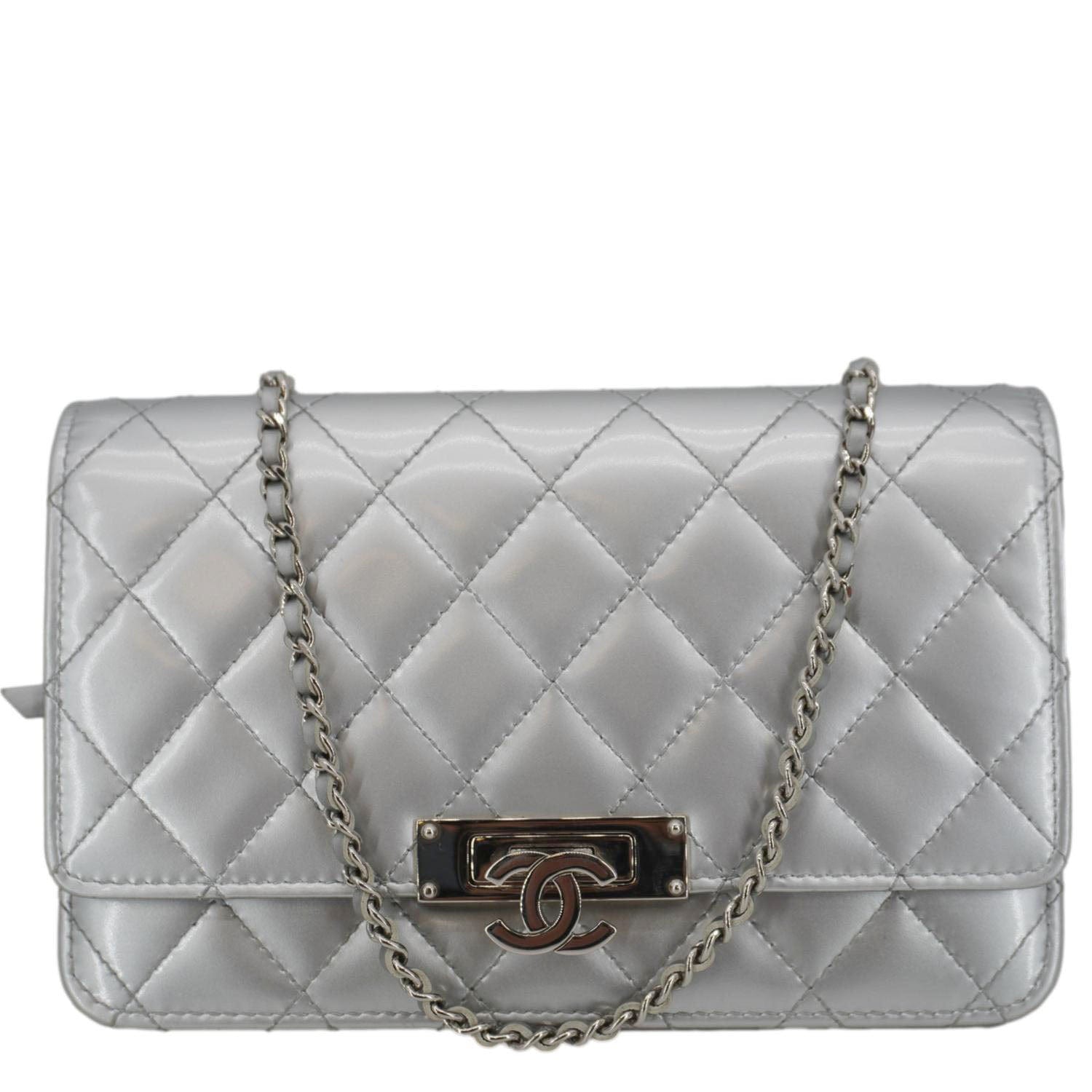 Louis Vuitton CHANEL Golden Class Quilted on Leather Silver Wallet Case