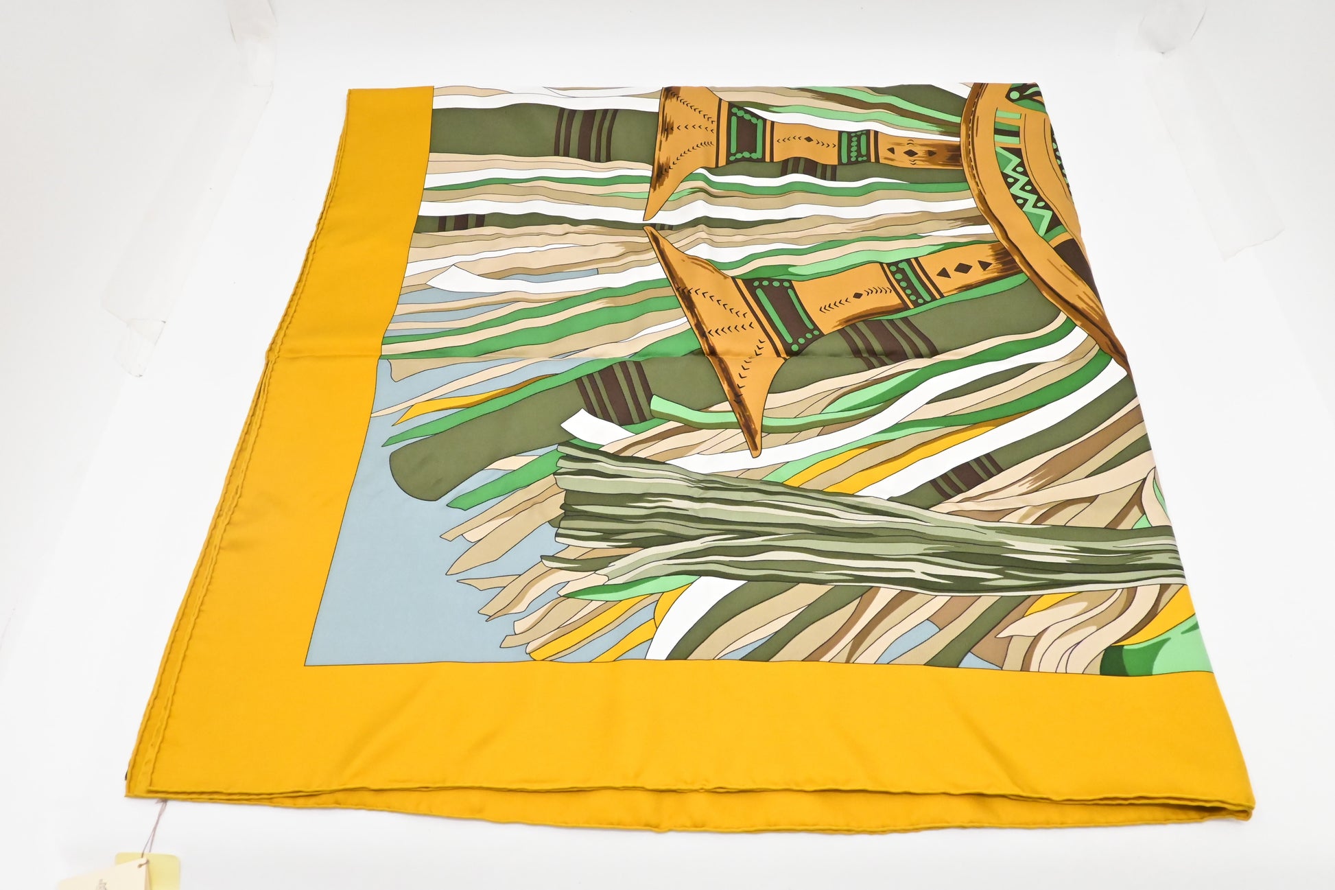 Hermes 'Cuirs Du Desert' Carre In Silk Handbag Travel Bag