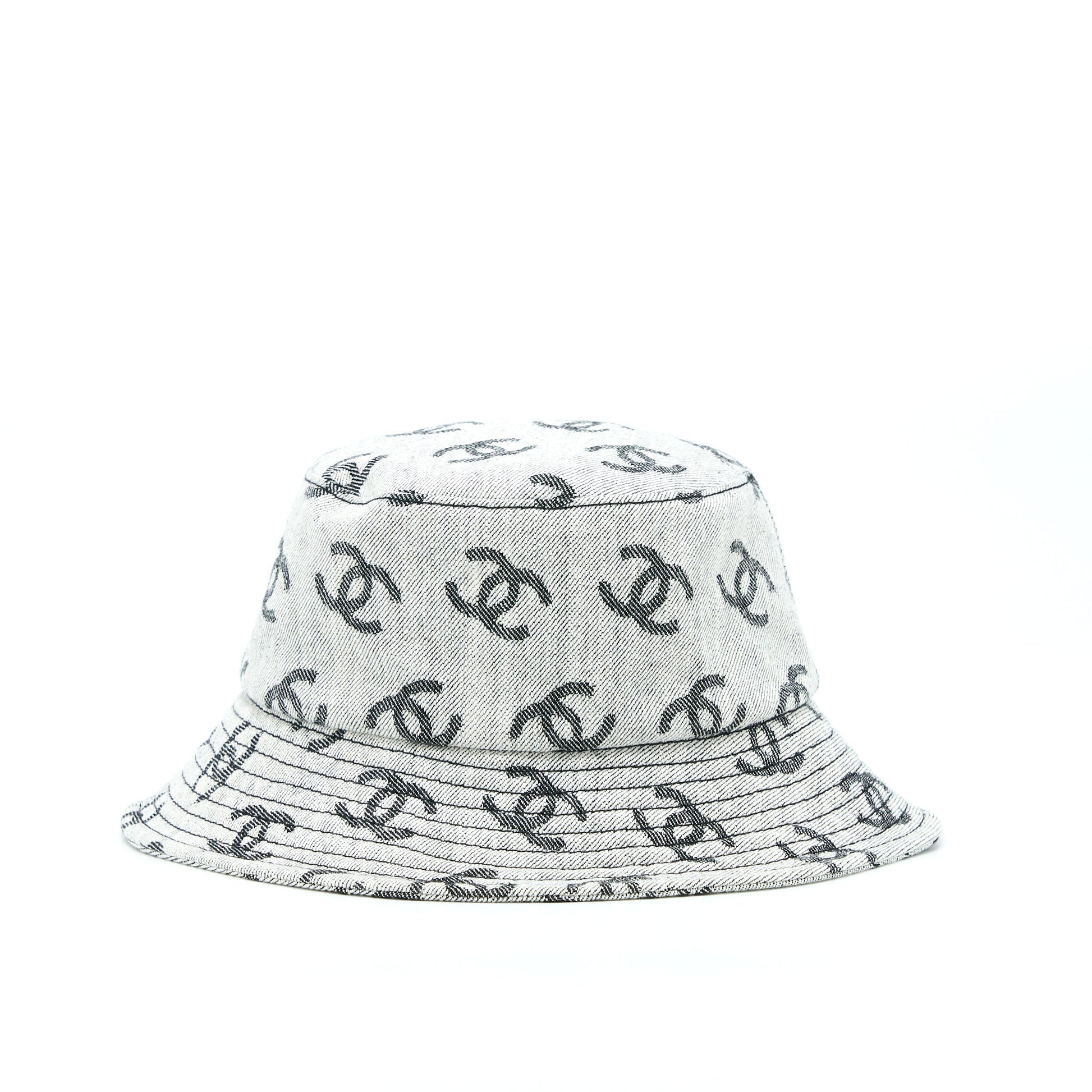 Chanel 22K y Blue Grey Hat