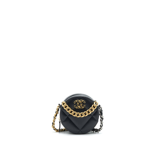 Chanel 19 Black Clutch Bag In Black