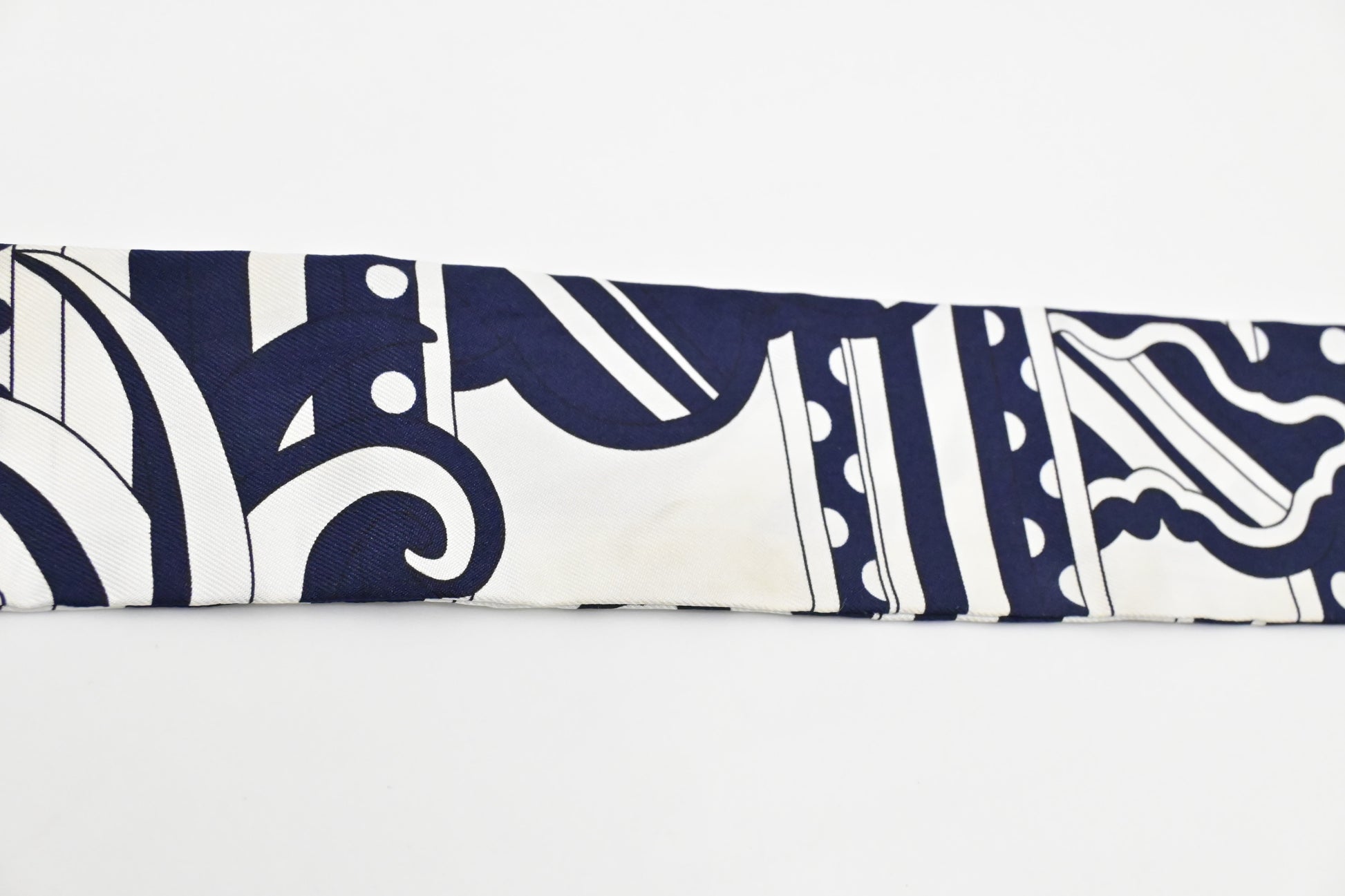 Hermes Twilly In And Navy Silk Handbag White Blue Travel Bag
