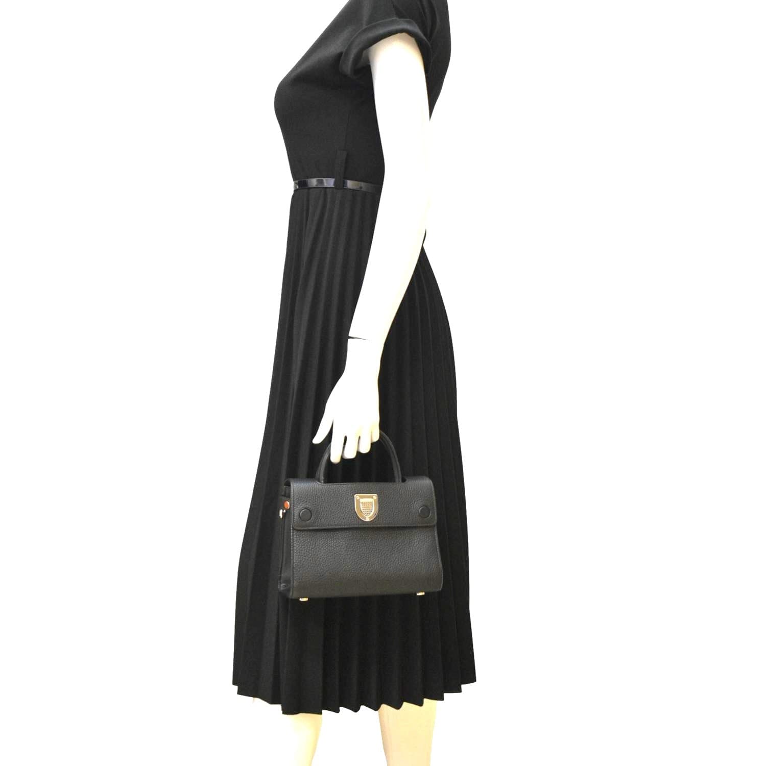 Dior ever Shoulder Bag Leather Black