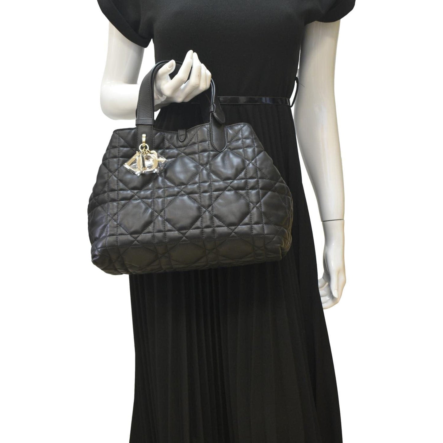 Dior Toujours Shoulder Bag Leather Black Medium
