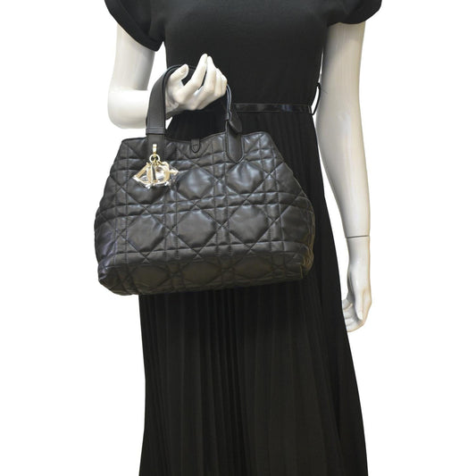 Dior Toujours Shoulder Bag Leather Black Medium