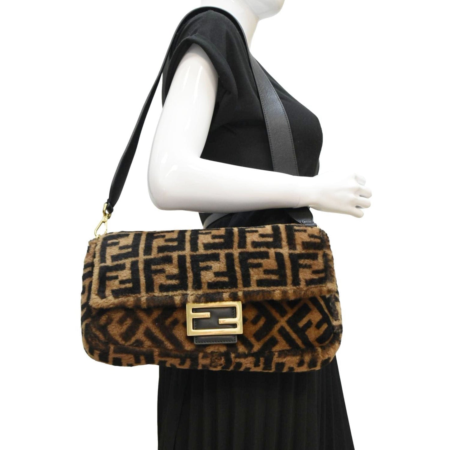 Fendi Baguette Ff Shearling Sheepskin Shoulder Bag Brown Medium