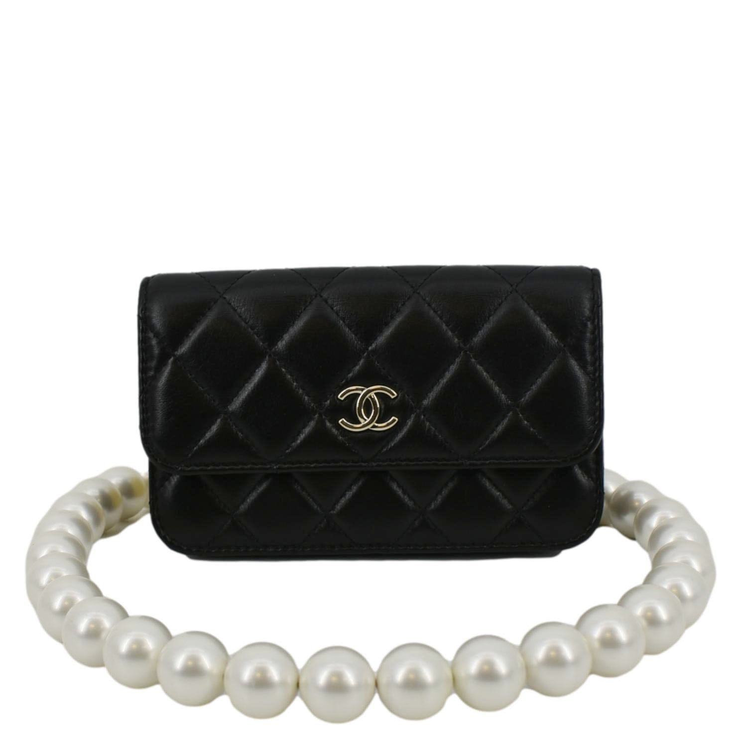 Chanel Pearl CC Quilted on Leather Black Wallet Case