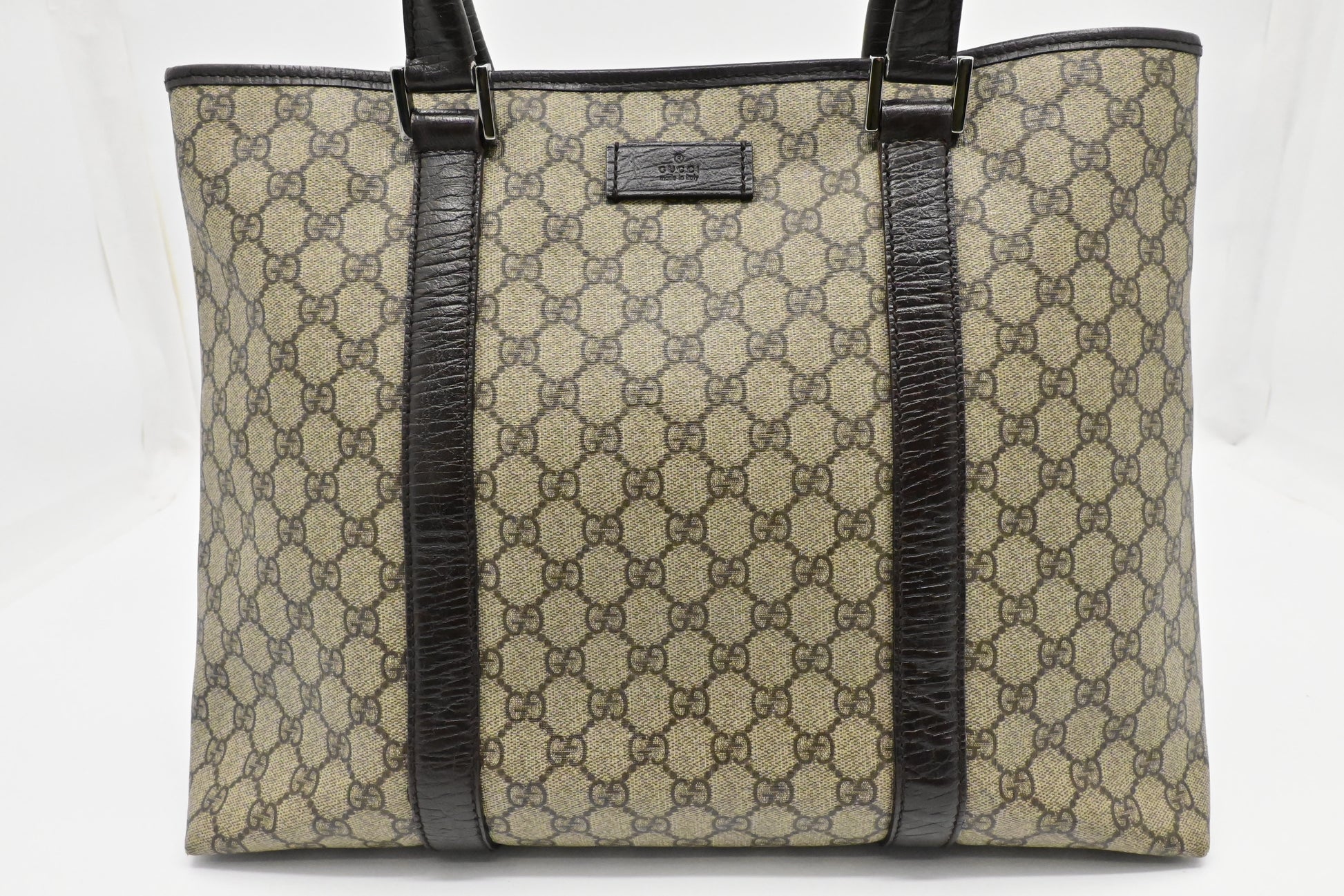 Gucci GG Supreme Canvas Shoulder Bag