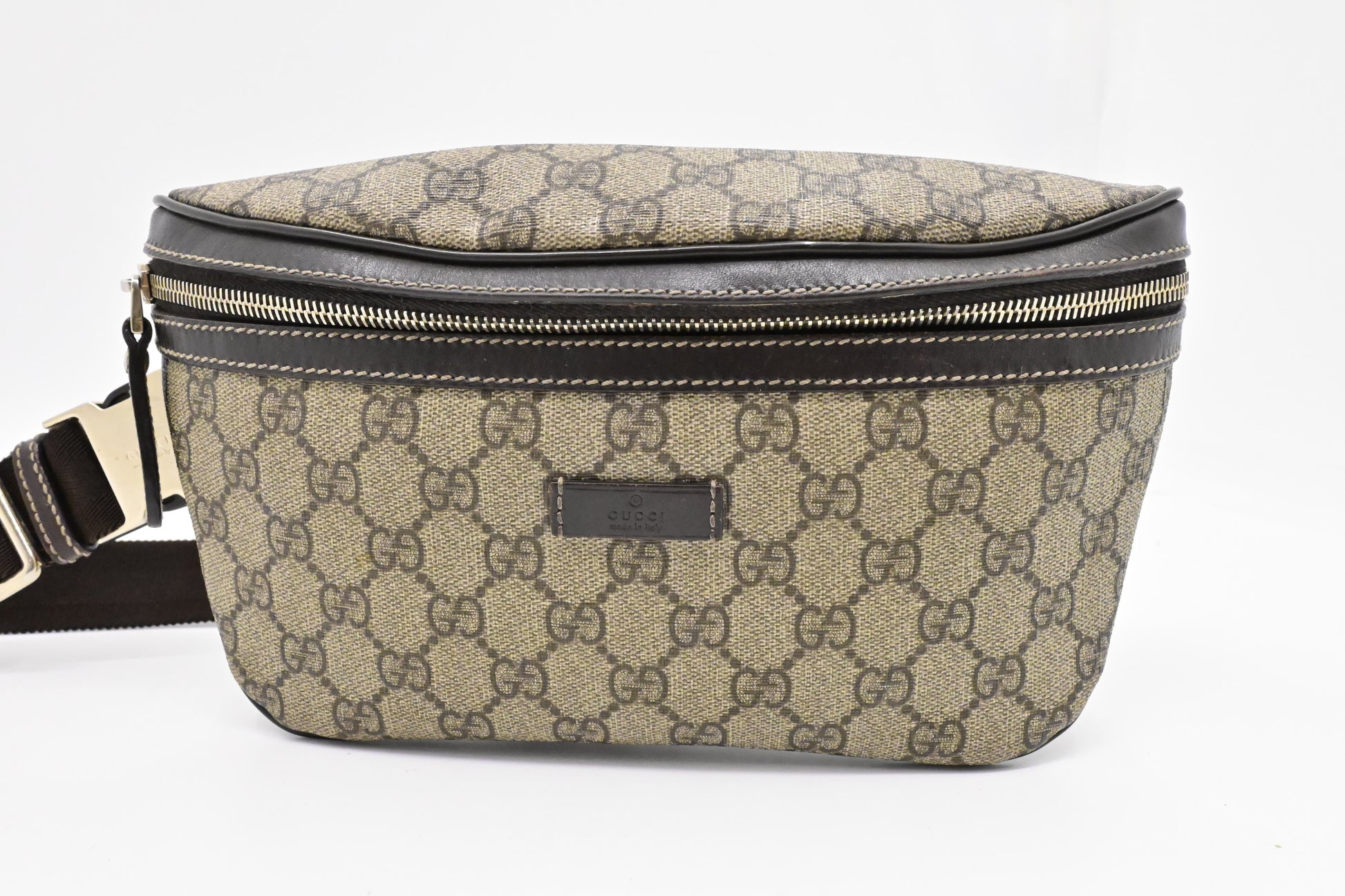 Gucci Bumbag GG Supreme Canvas Handbag