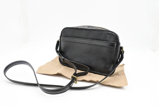 Louis Vuitton Trocadero 23 Black Leather Epi Handbag