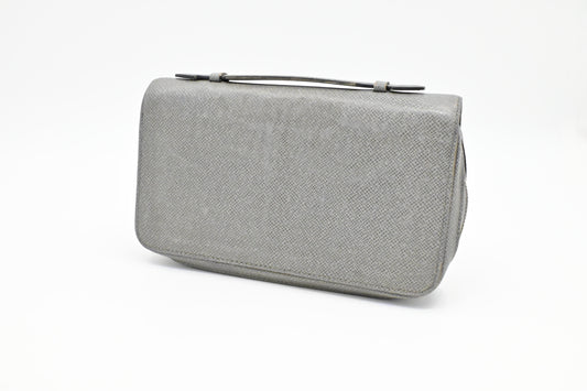 Louis Vuitton Zippy XL Taiga Leather Gray Wallet Case