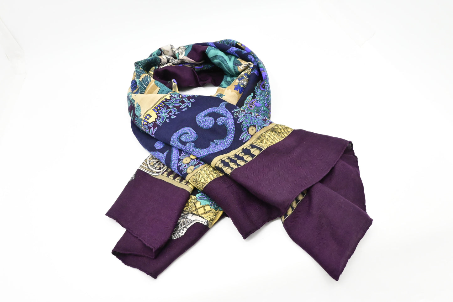 Hermes 'Le Paradis Du Roy' Carre In Purple Travel Bag