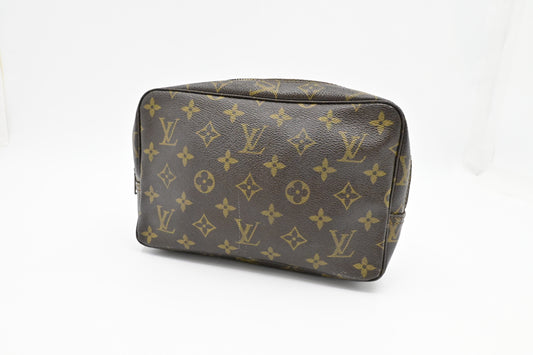 Louis Vuitton Trousse 23 Monogram Canvas Handbag