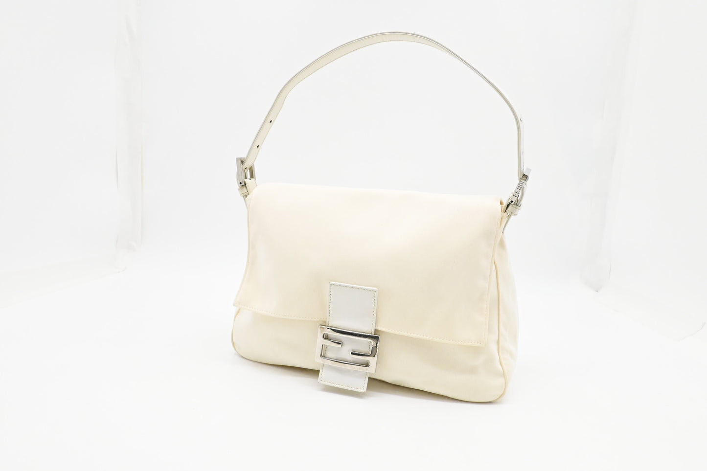 Fendi Mama Baguette In Handbag Canvas Cream Shoulder Bag