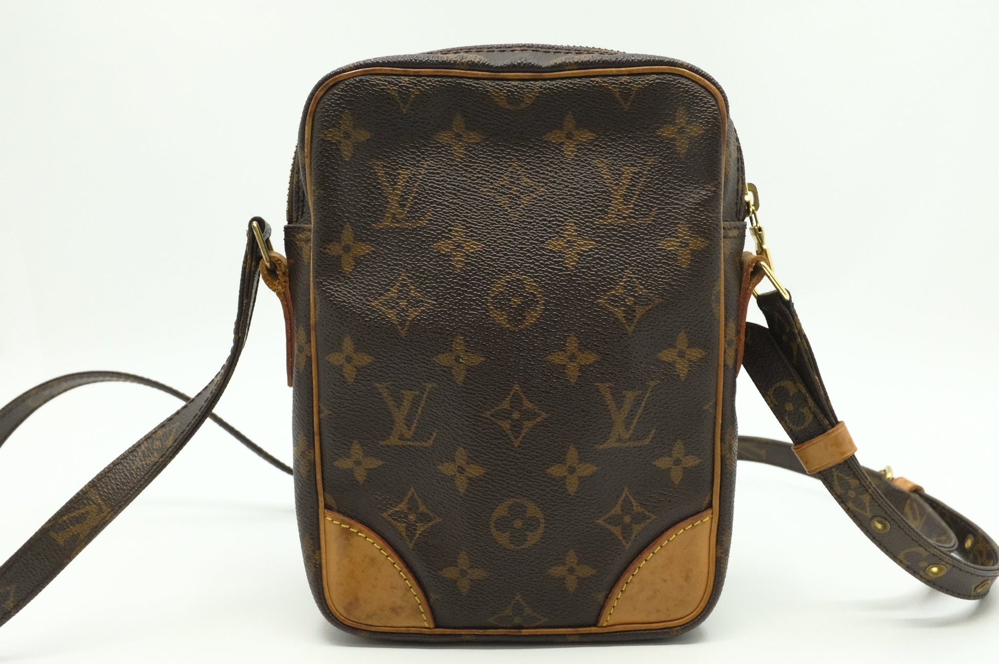 Louis Vuitton Amazone PM Monogram Canvas Handbag Canvas 2