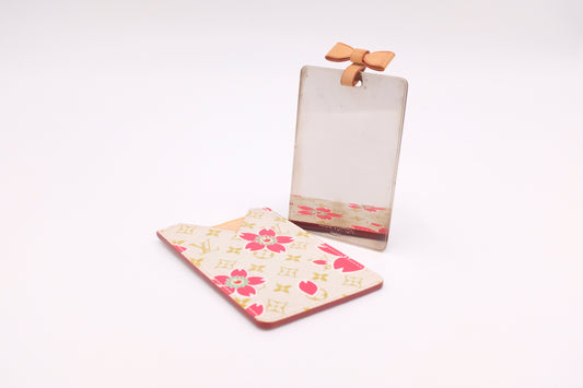 Louis Vuitton x Takashi Murakami Etui Miroir Monogram Canvas White Pink Handbag