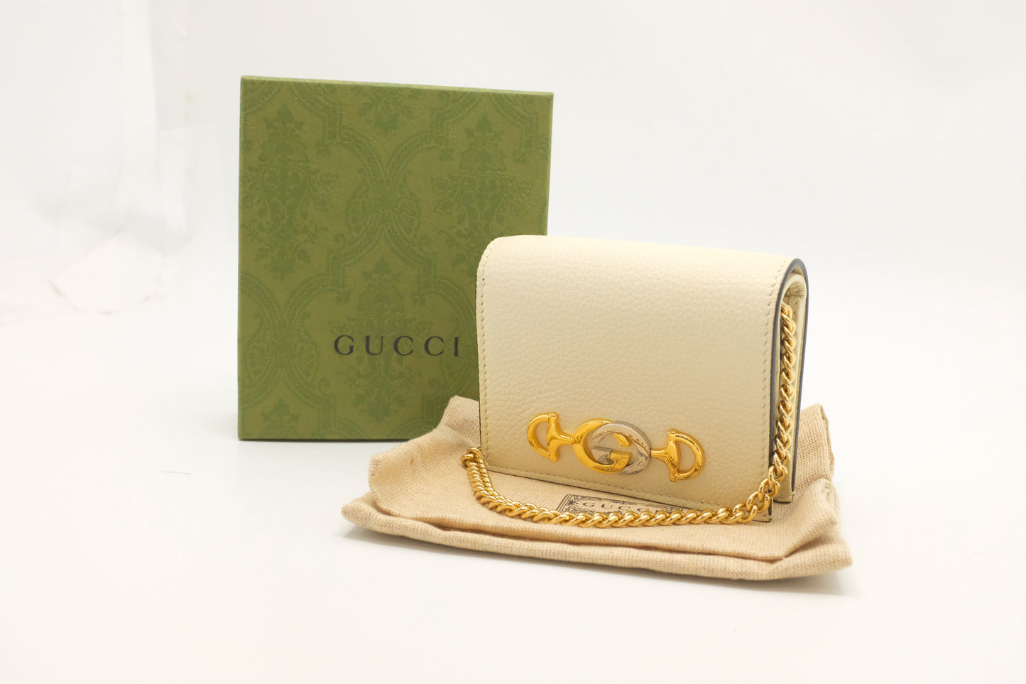 Gucci Zumi Leather Cream Chain Wallet Case