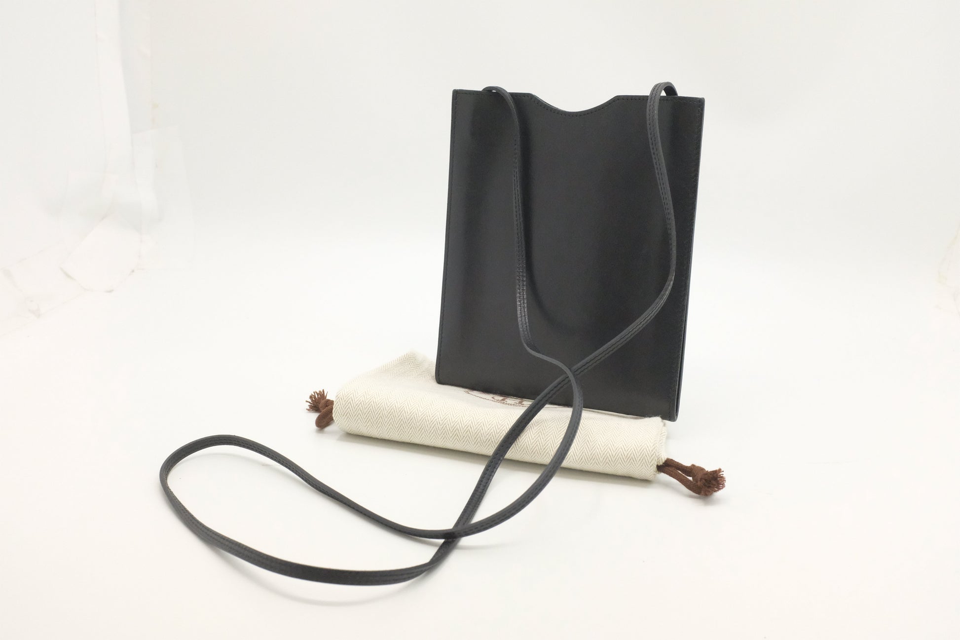 Hermes On Y Met Tout In Handbag Leather Black Travel Bag