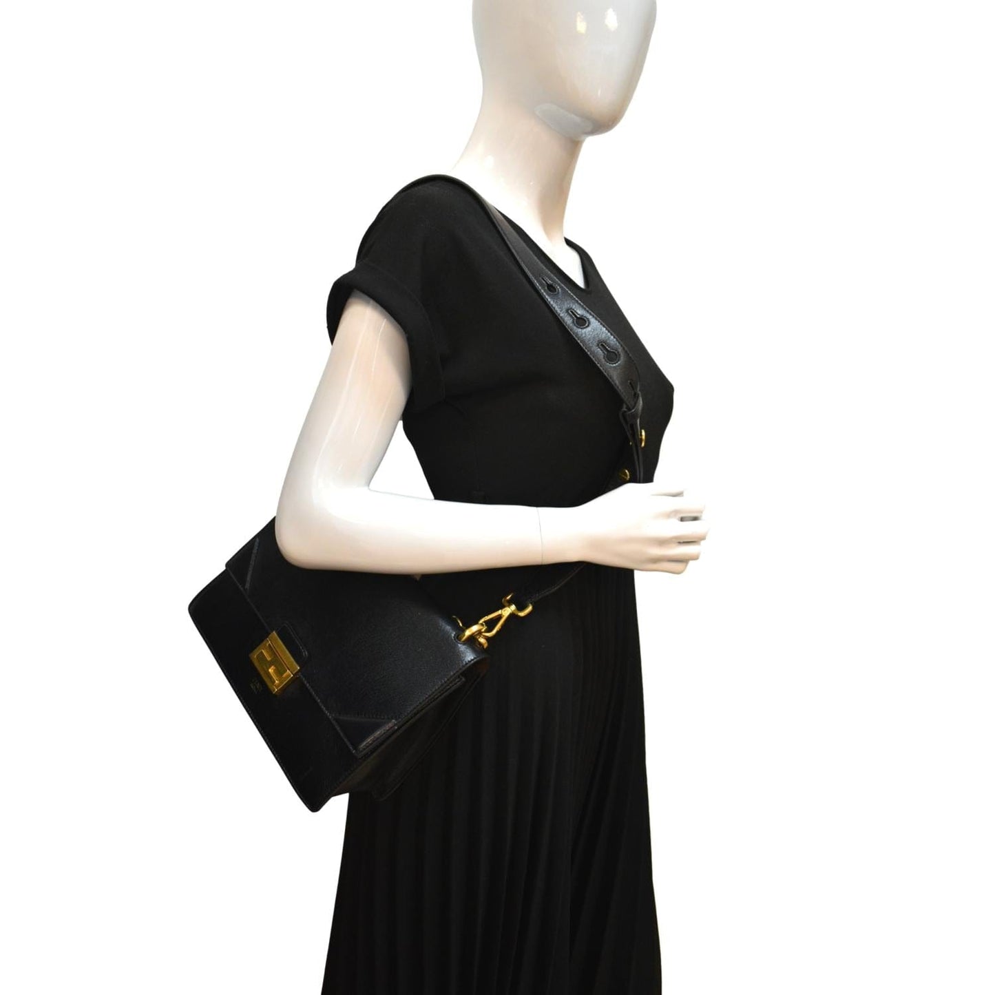 Fendi Kan Shoulder Bag Leather Black