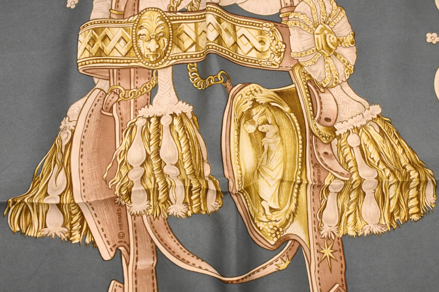 Hermes 'Bride De Cour' Carre In Gray Silk Travel Bag