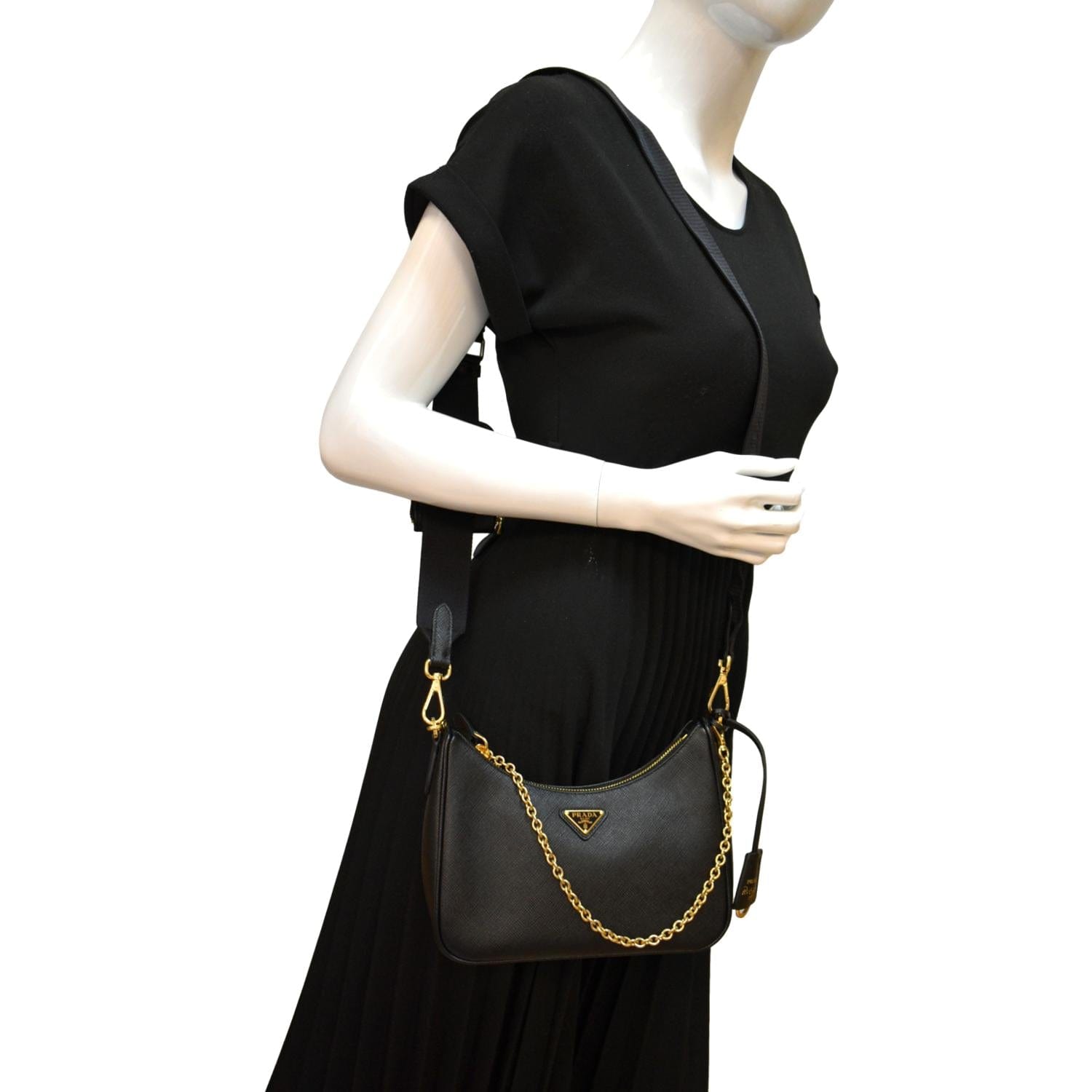 Prada Re Edition Shoulder Bag Leather Saffiano Black 2005 Saffiano Bag