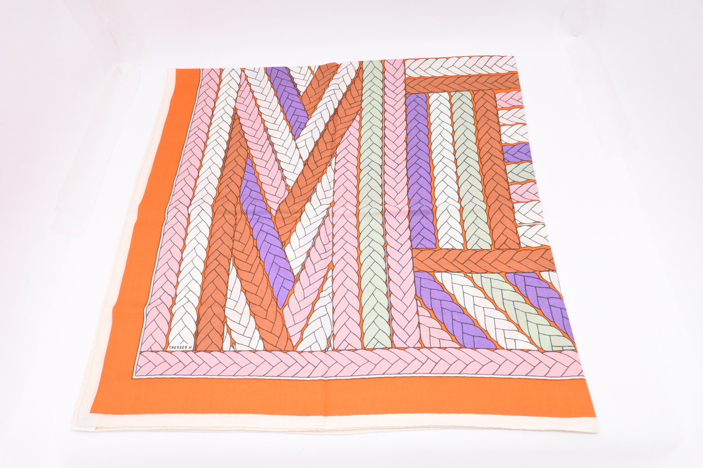 Hermes Carre "Tresses H" In Cashmere And Silk Travel Bag