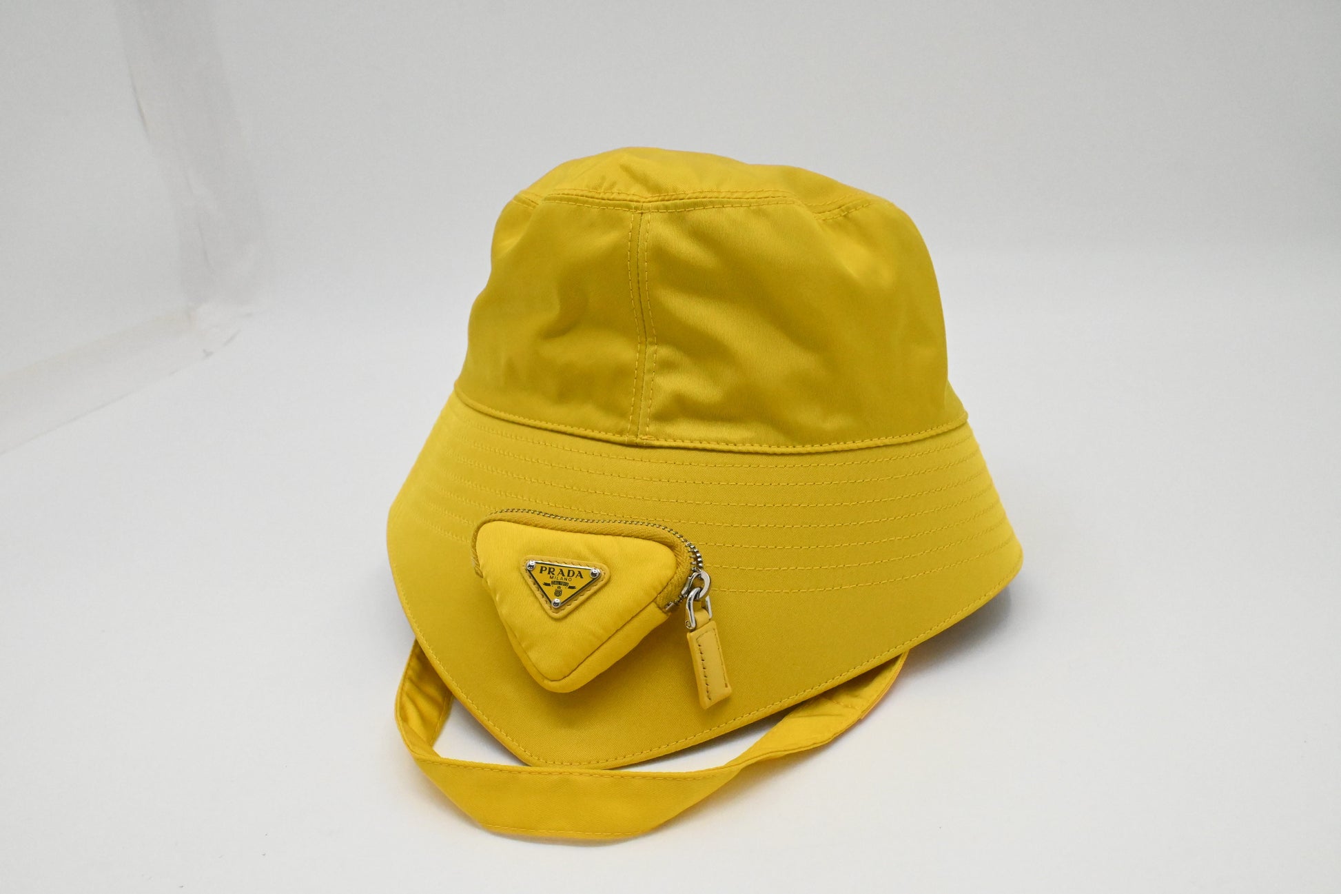 Prada Hat In Yellow Re Handbag Nylon Bucket Bucket Bag